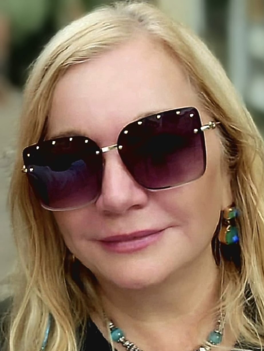 Anne E Cochrane